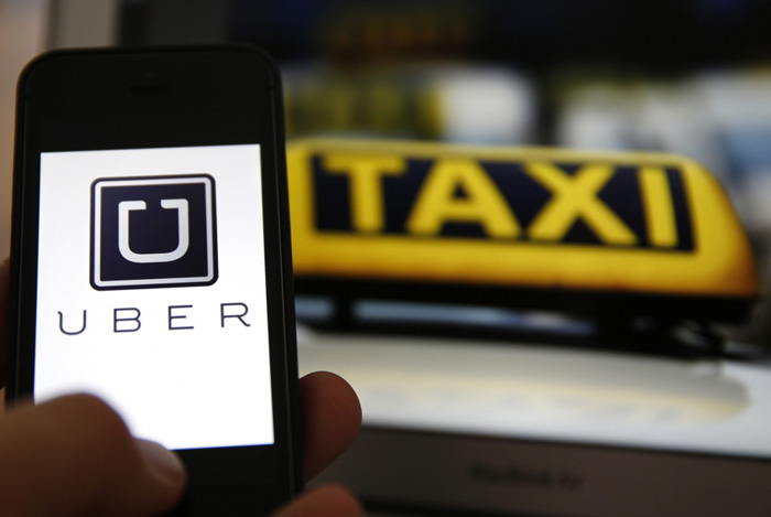 I giudici Bloccano Uber in Italia su ricorso dei tassisti